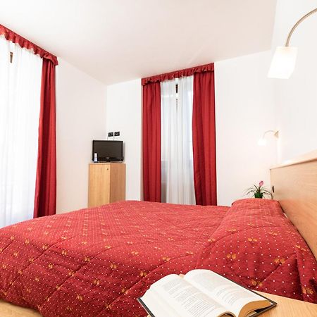Hotel Posta Comano Terme Zewnętrze zdjęcie