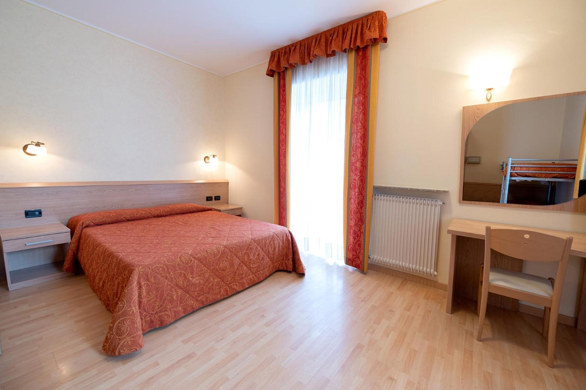 Hotel Posta Comano Terme Zewnętrze zdjęcie